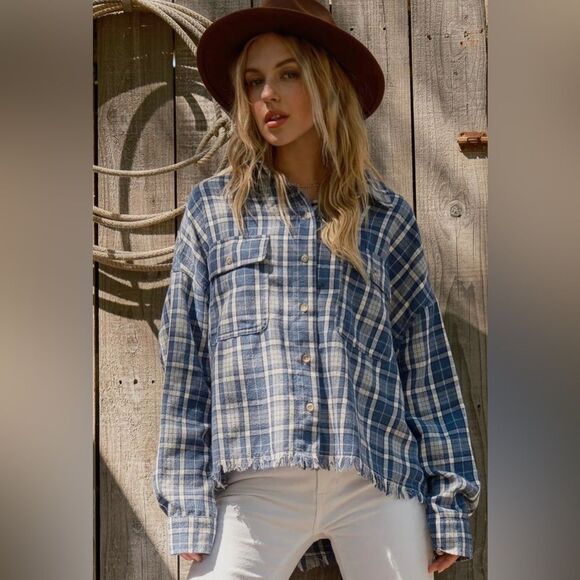 Lucky Brand Raw Edge Flannel Cropped Button Down
Shirt Sz M blue plaid - Picture 1 of 15